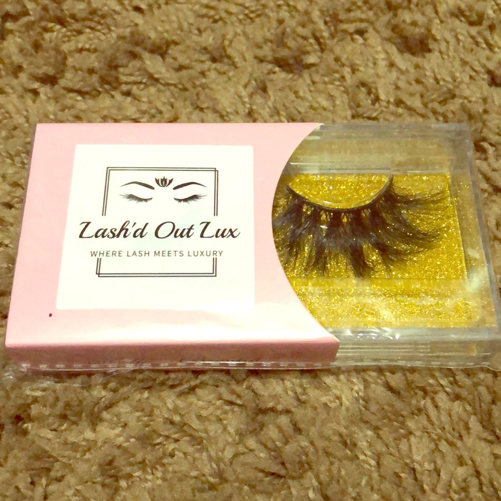 Starr 3D Mink Eye lashes 25mm glamorous Starr!